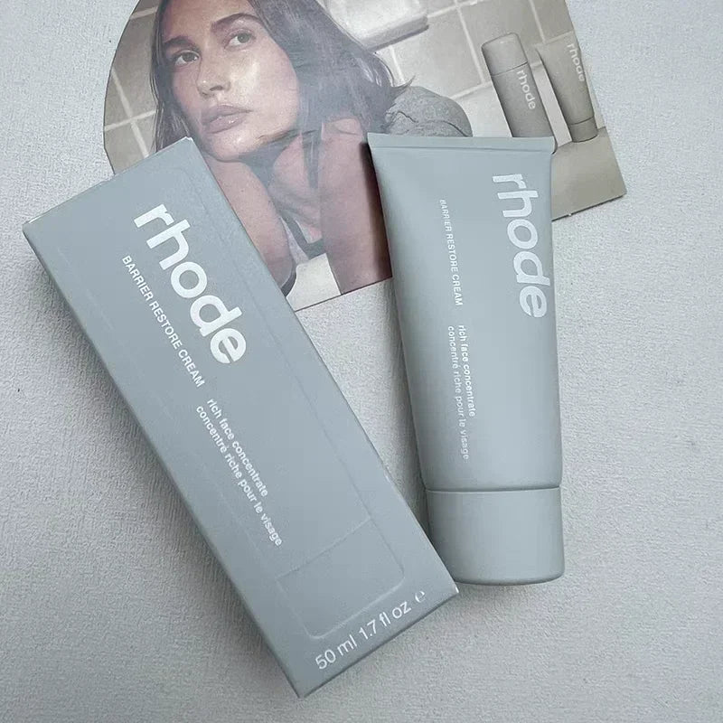 SkinCare hydratante et vivifiante - Lipstick aux peptides